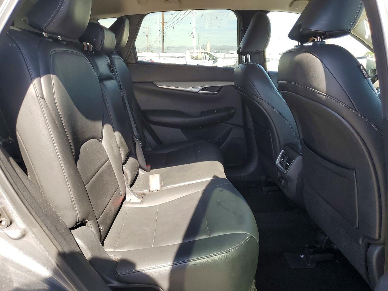 INFINITI Qx Luxe