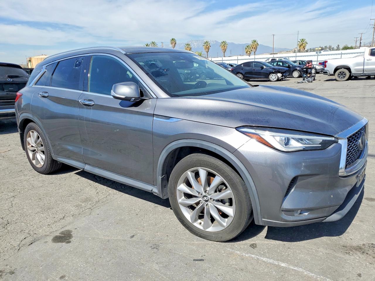 INFINITI Qx Luxe