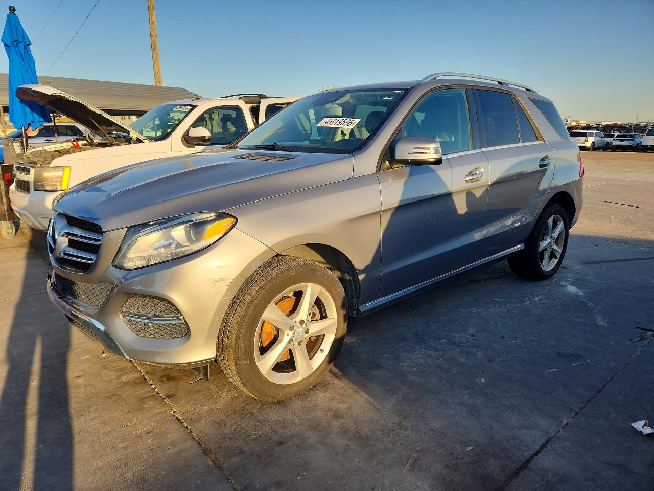 Salvage Mercedes-Benz GLE Image