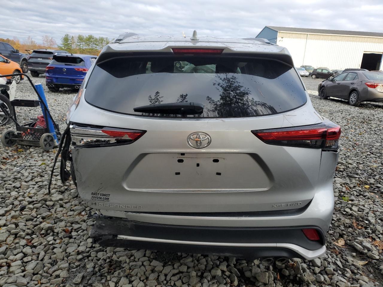 Toyota Highlander L