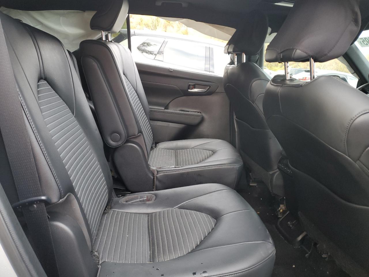 Toyota Highlander L
