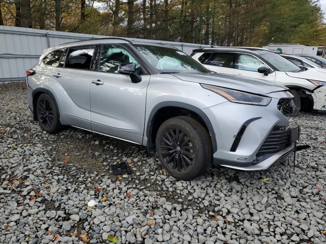 Toyota Highlander L