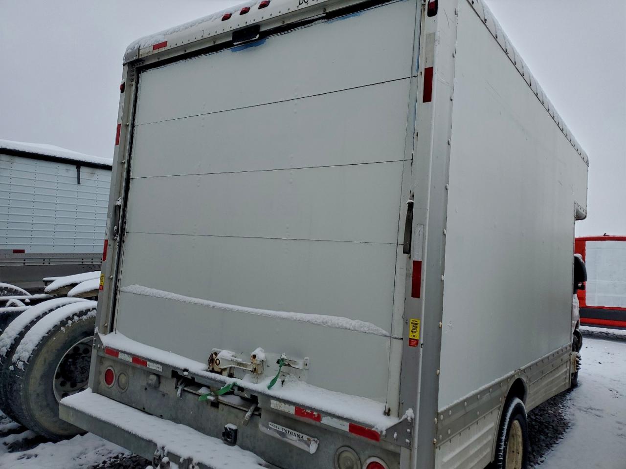 Ford Econoline E450 Super Duty Cutaway Van