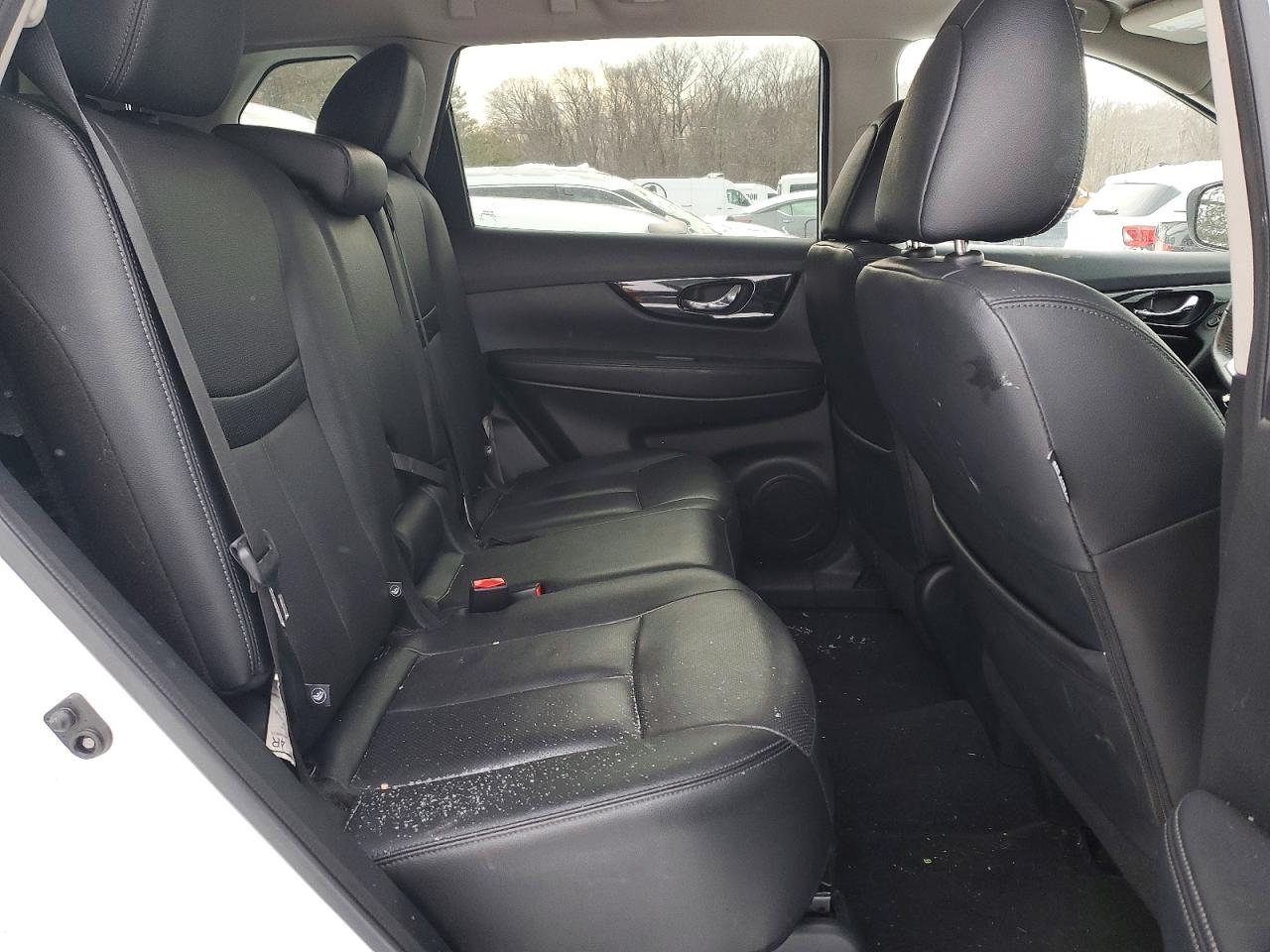 Nissan Rogue S