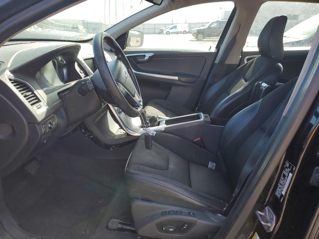 Volvo XC60 T5
