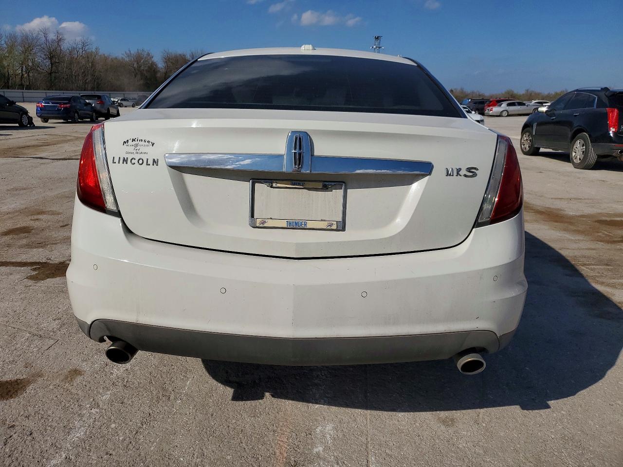 Lincoln MKS
