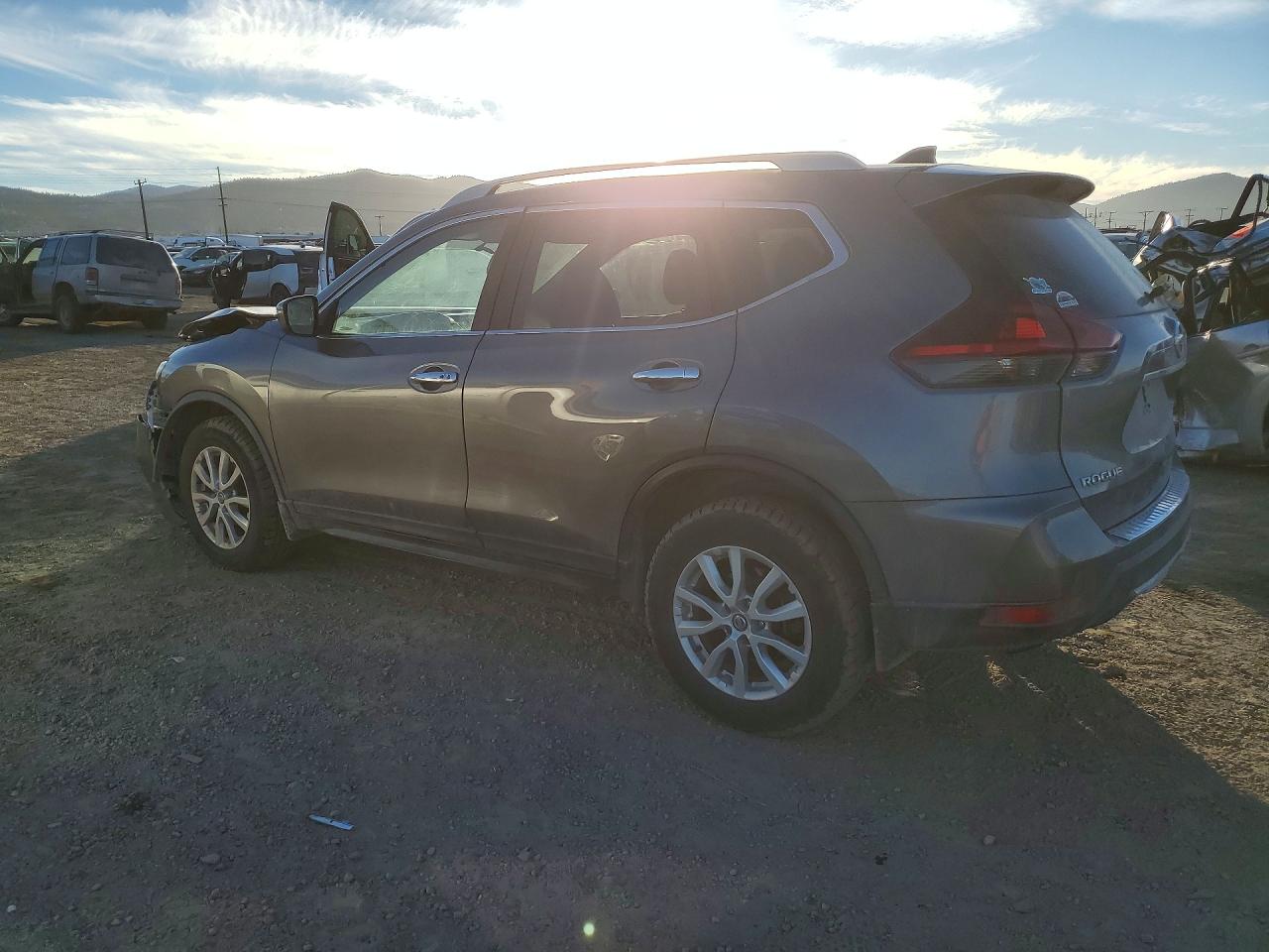 Nissan Rogue S
