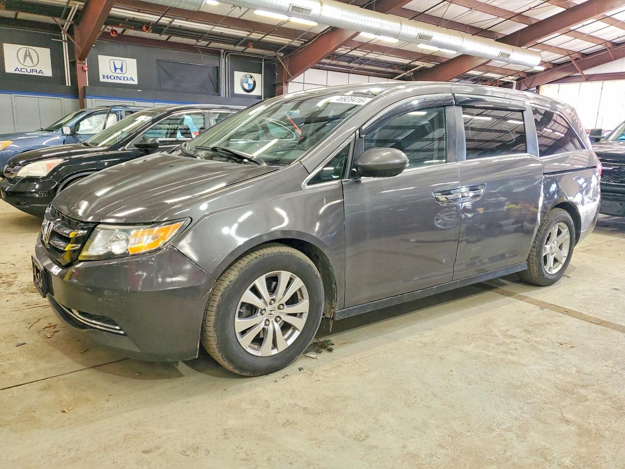 Salvage Honda Odyssey Image