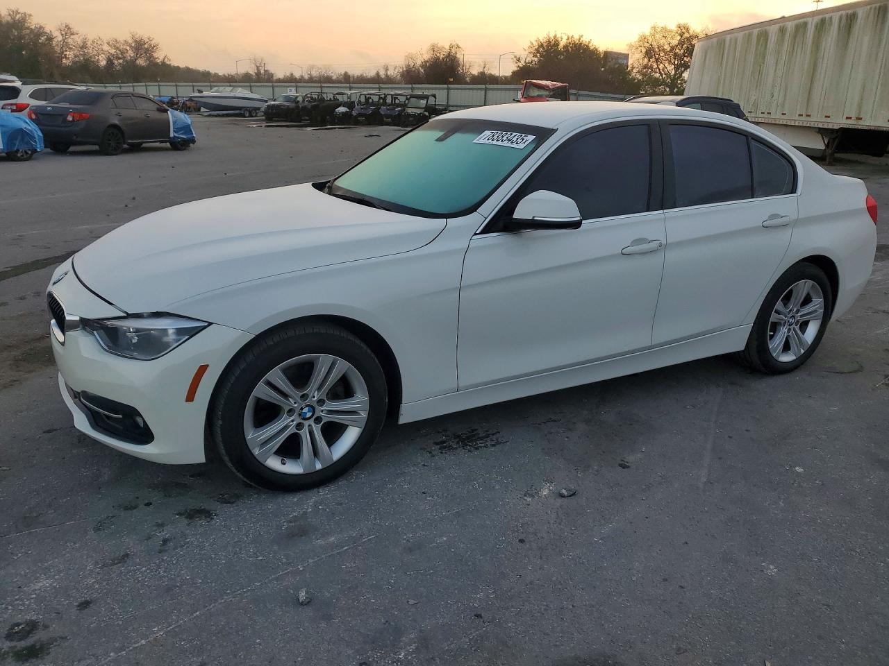 Salvage BMW 3 Series Image
