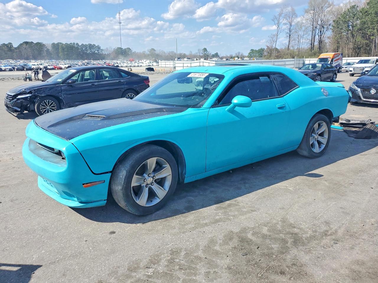 Salvage Dodge Challenger Image