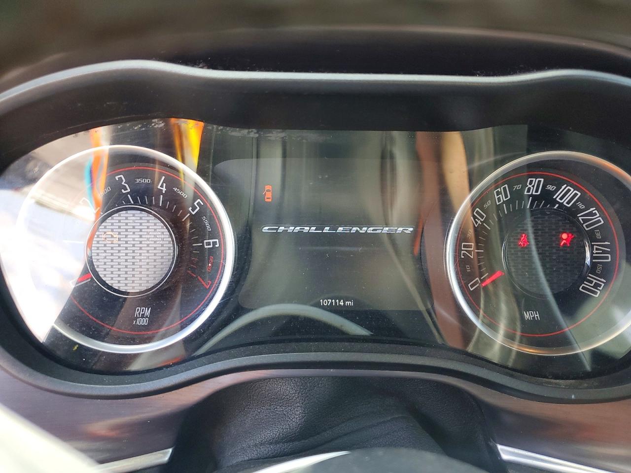 Dodge Challenger Sxt