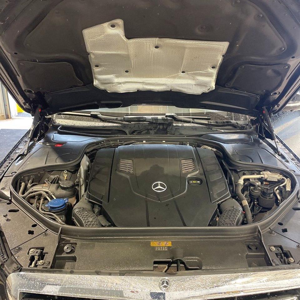 Mercedes-Benz S-Class 560 4matic