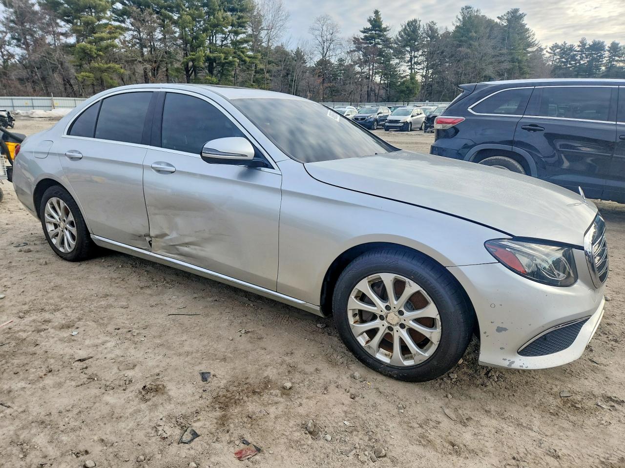 Mercedes-Benz E-Class 300 4matic