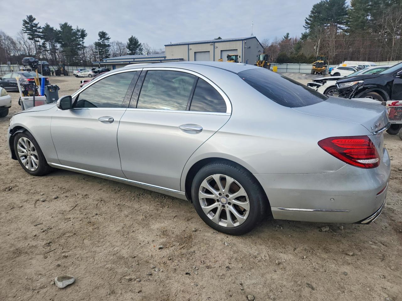 Mercedes-Benz E-Class 300 4matic