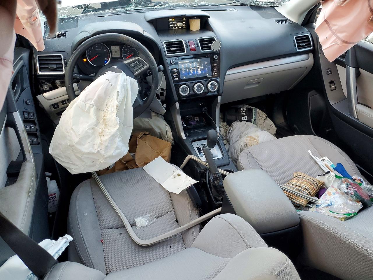 Subaru Forester 2.5i Premium