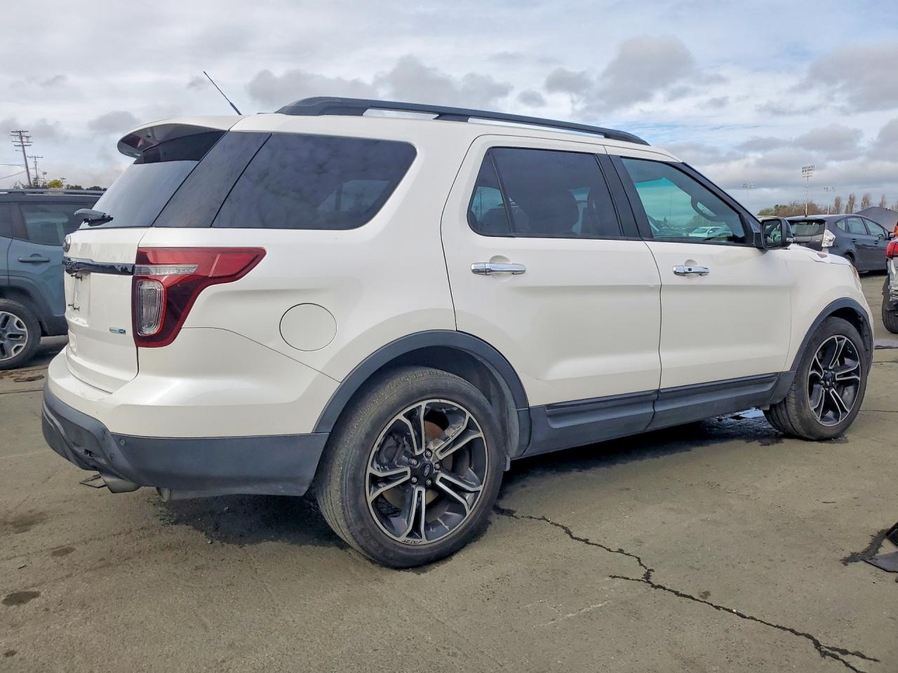 Ford Explorer Sport