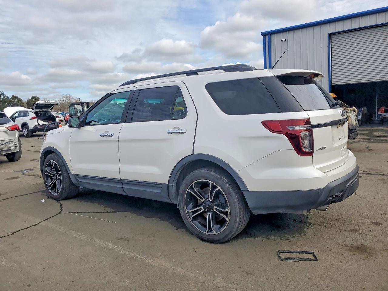 Ford Explorer Sport