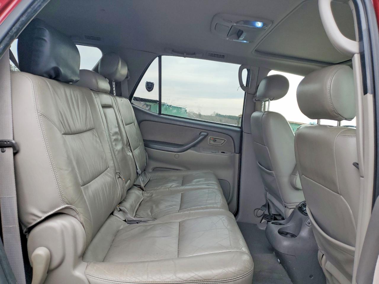 Toyota Sequoia