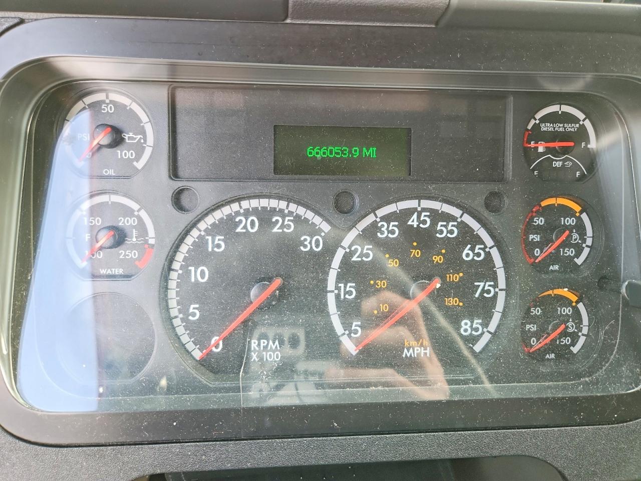 Freightliner Cascadia 125