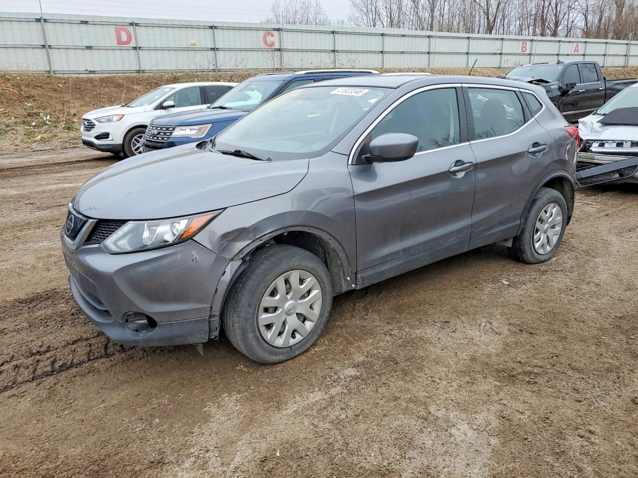 Salvage Nissan Rogue Image