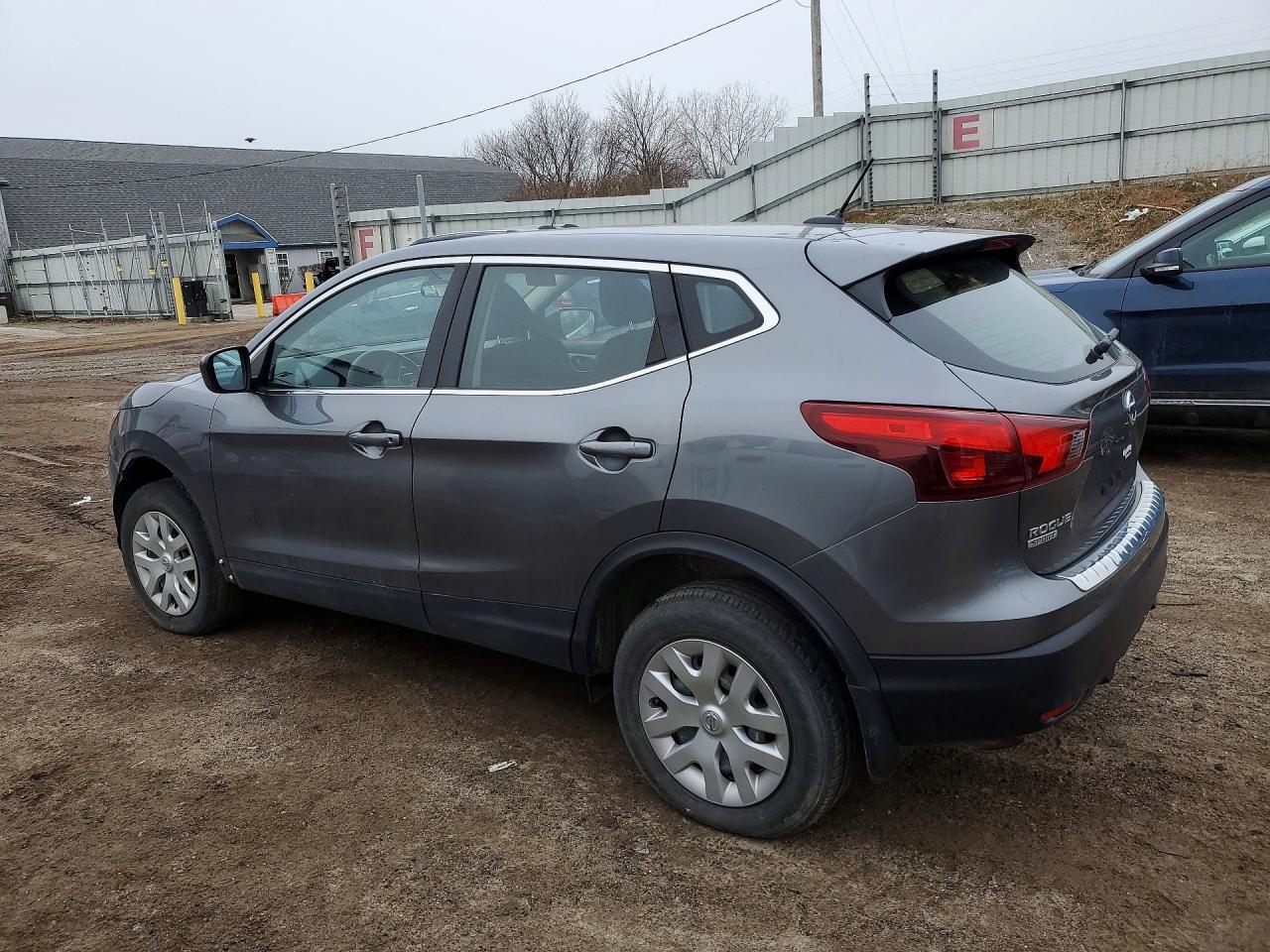 Nissan Rogue S