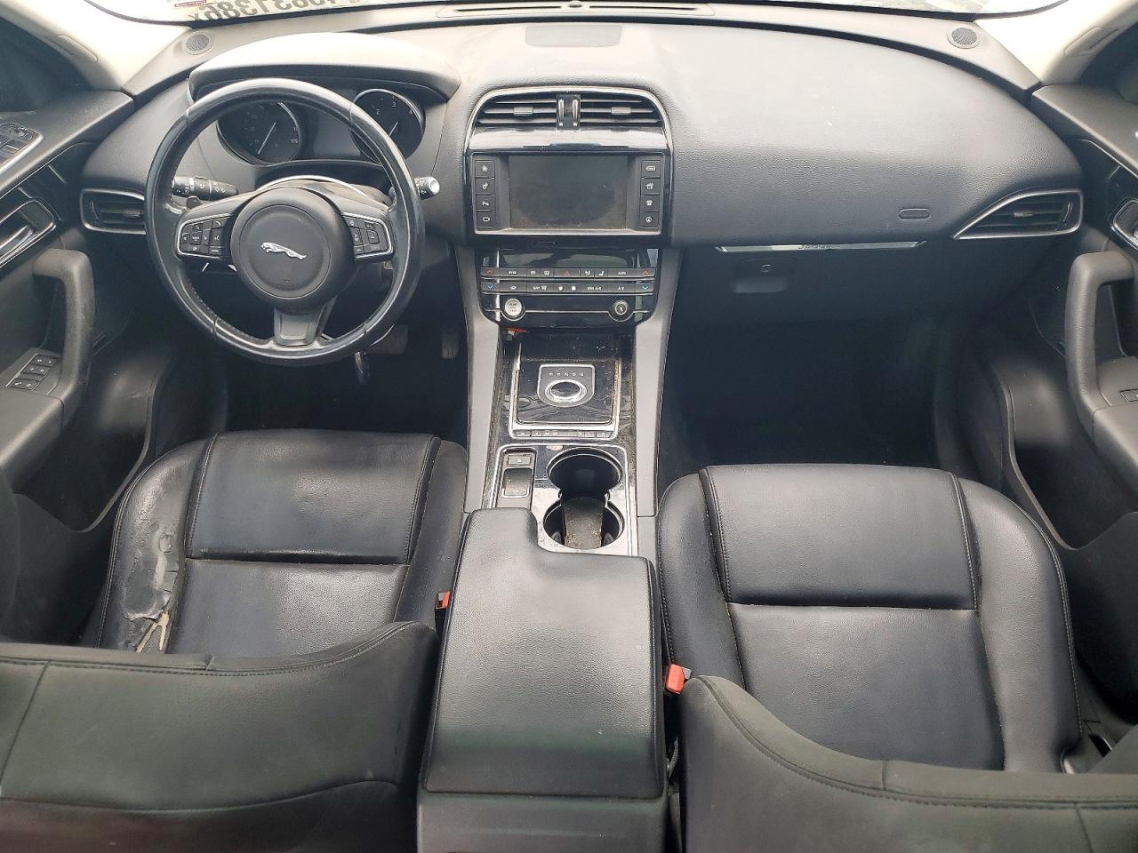 Jaguar F-PACE Premium