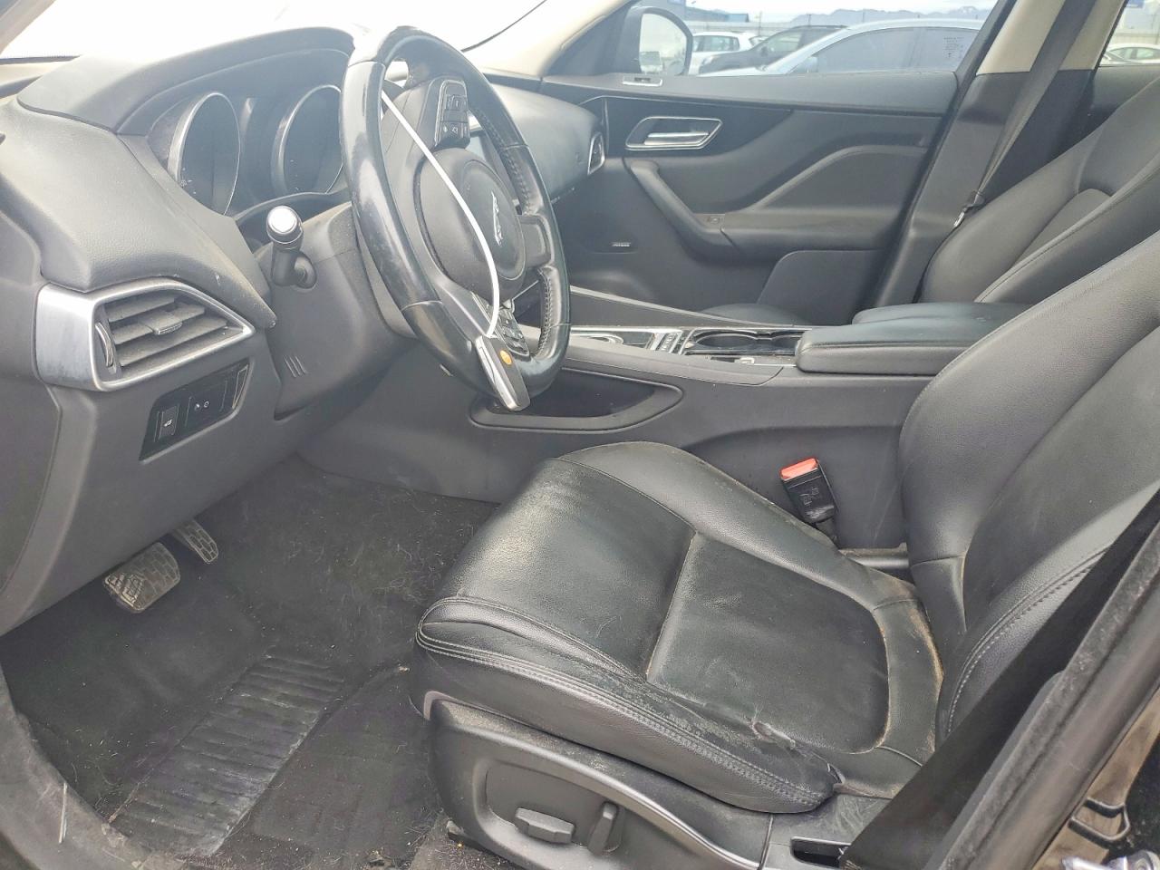 Jaguar F-PACE Premium
