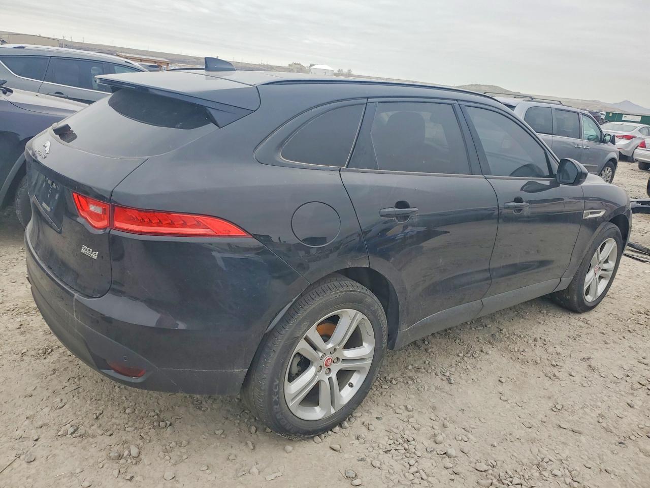 Jaguar F-PACE Premium