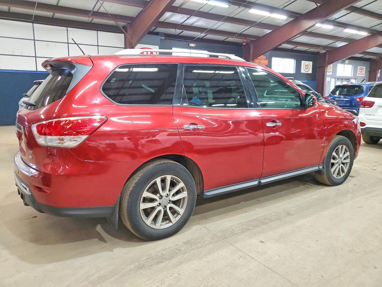 Nissan Pathfinder Sv