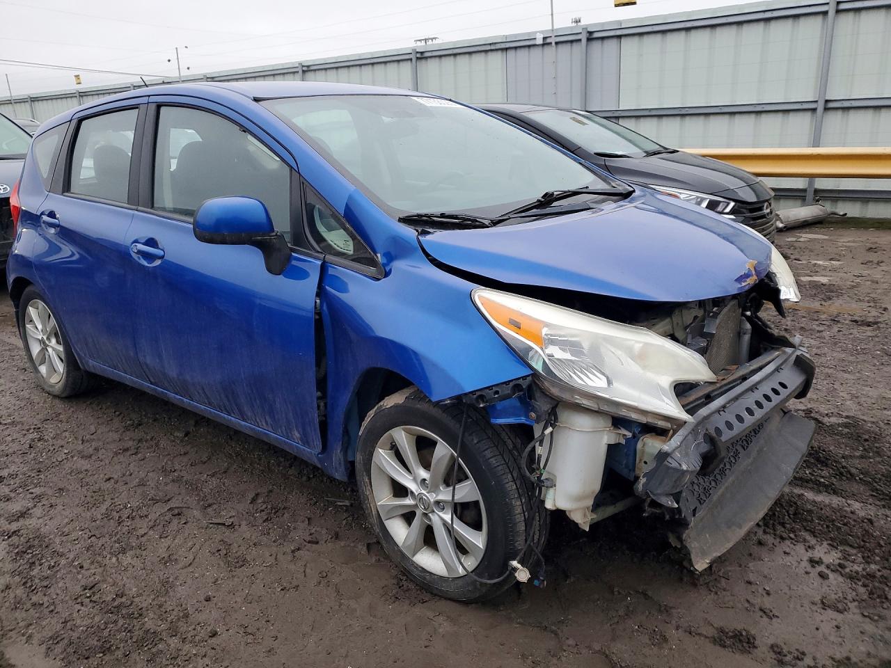 Nissan Versa S