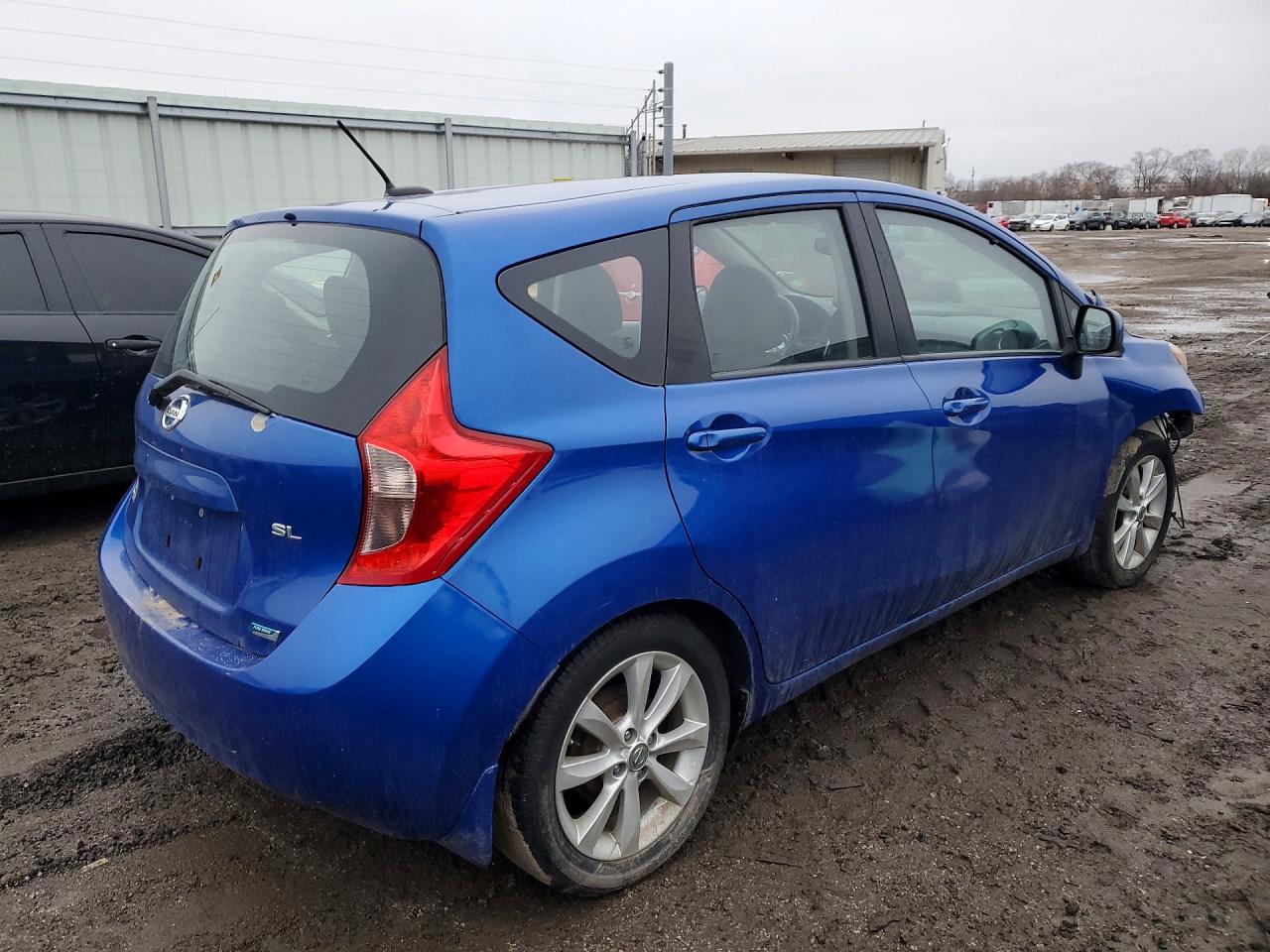 Nissan Versa S