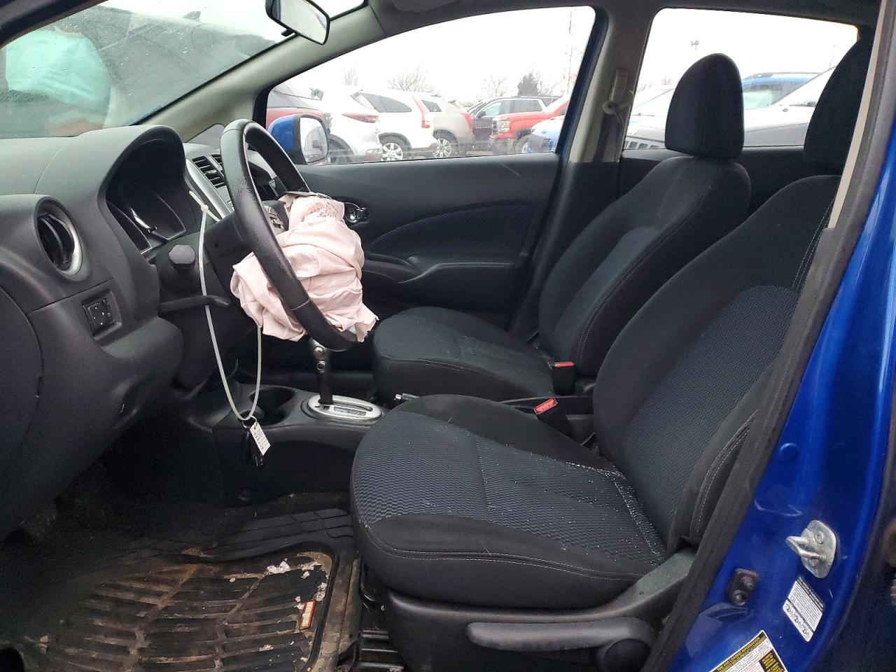 Nissan Versa S