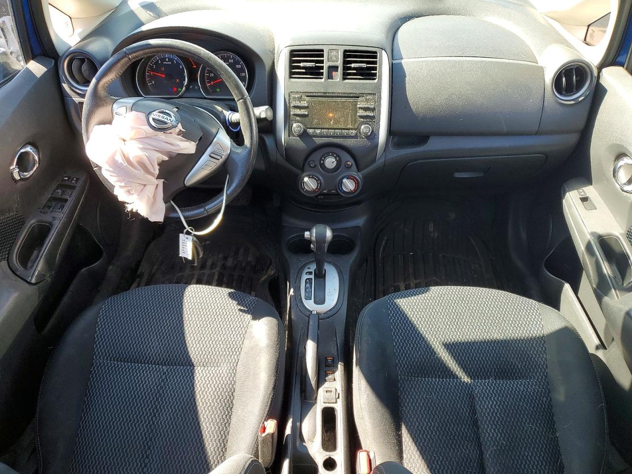 Nissan Versa S