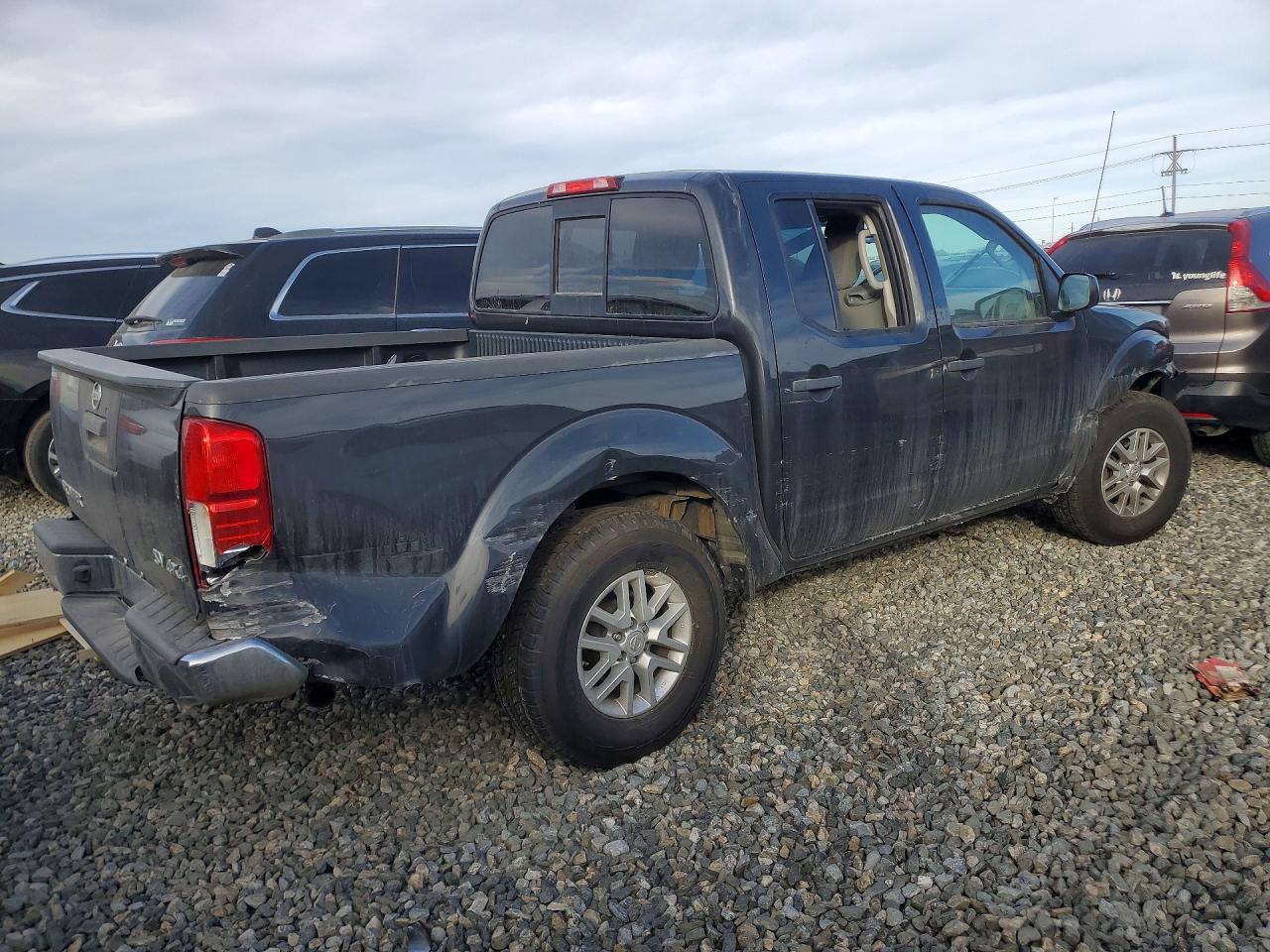 Nissan Frontier S
