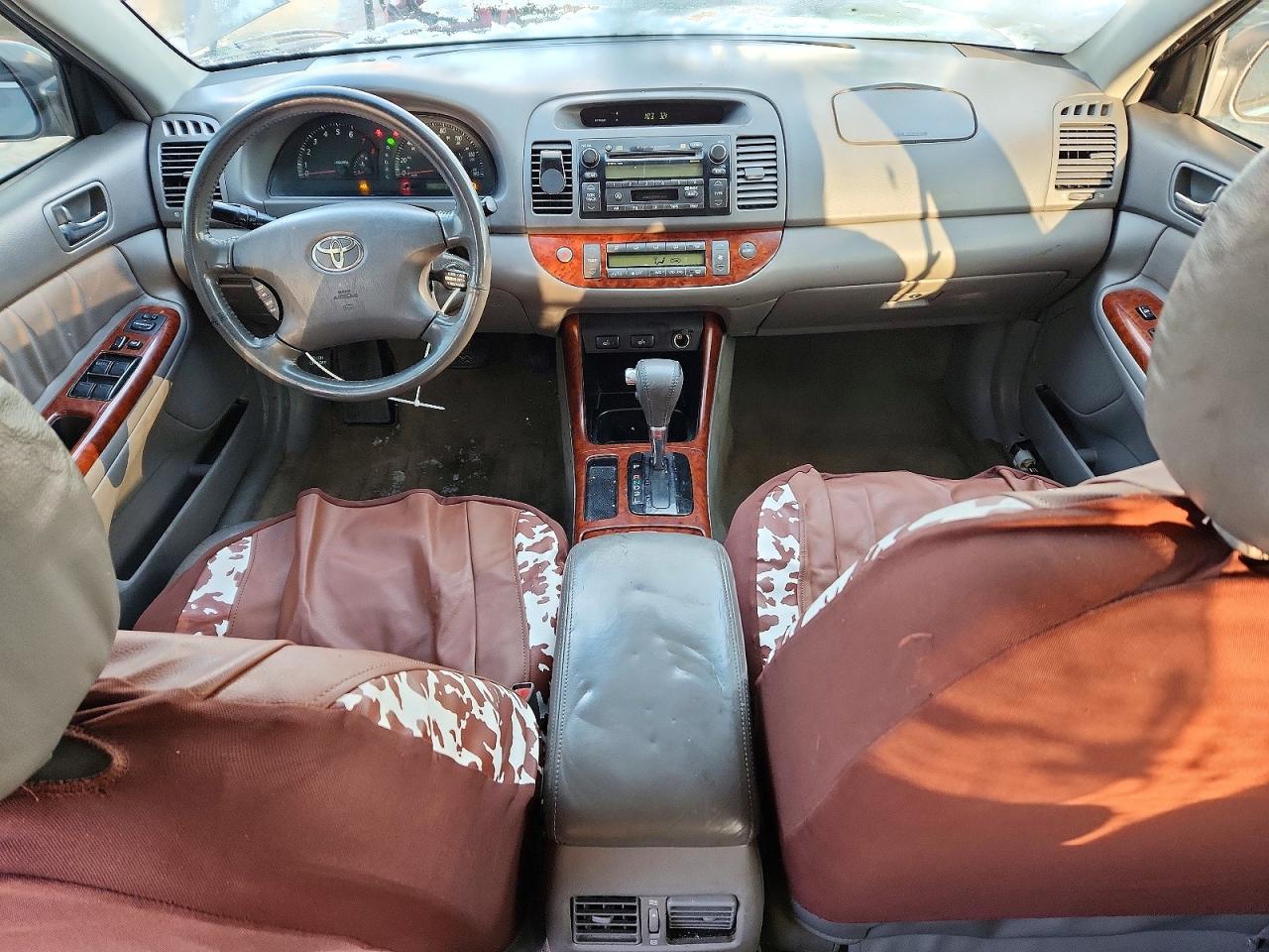 Toyota Camry Le