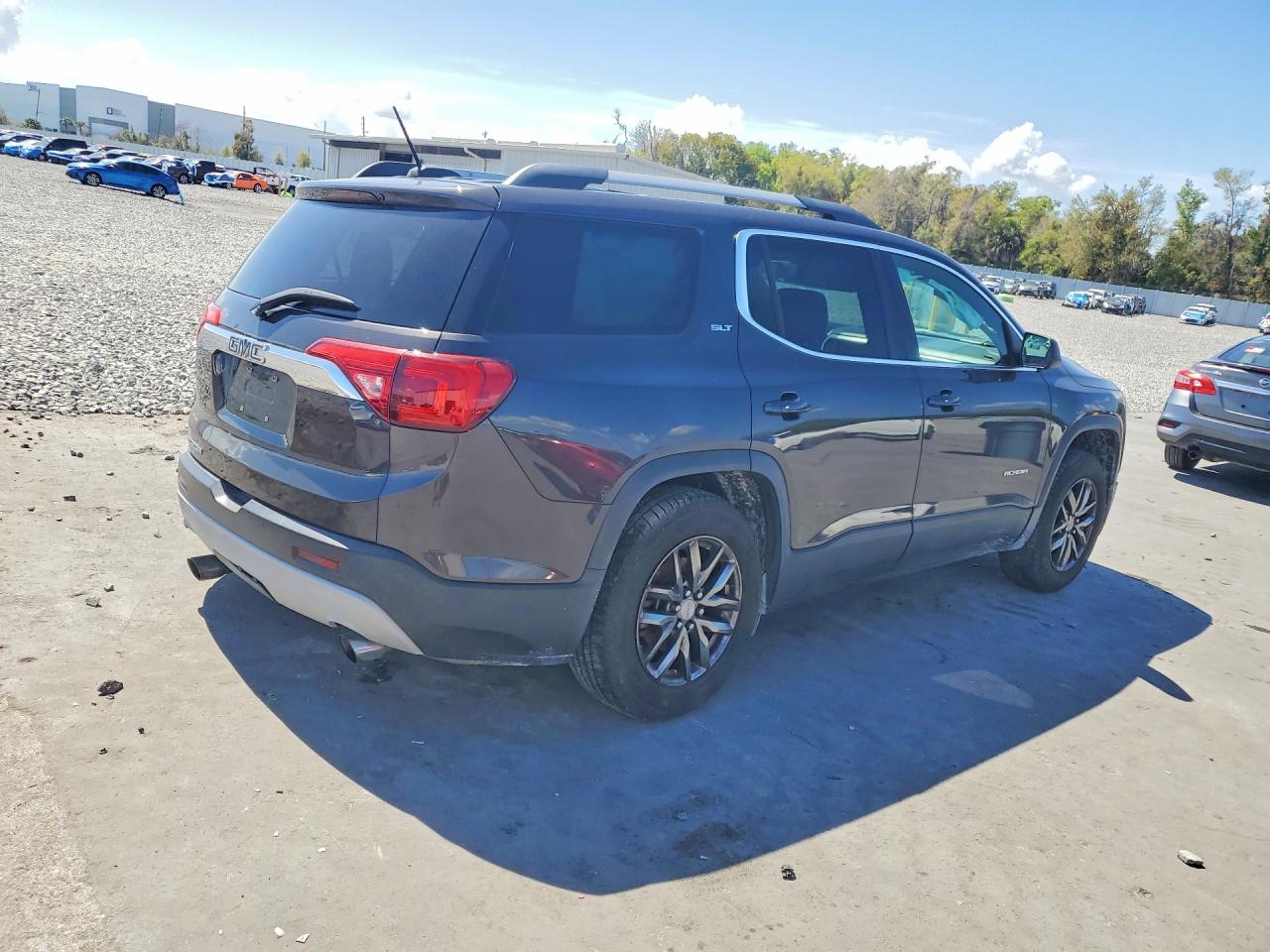 GMC Acadia