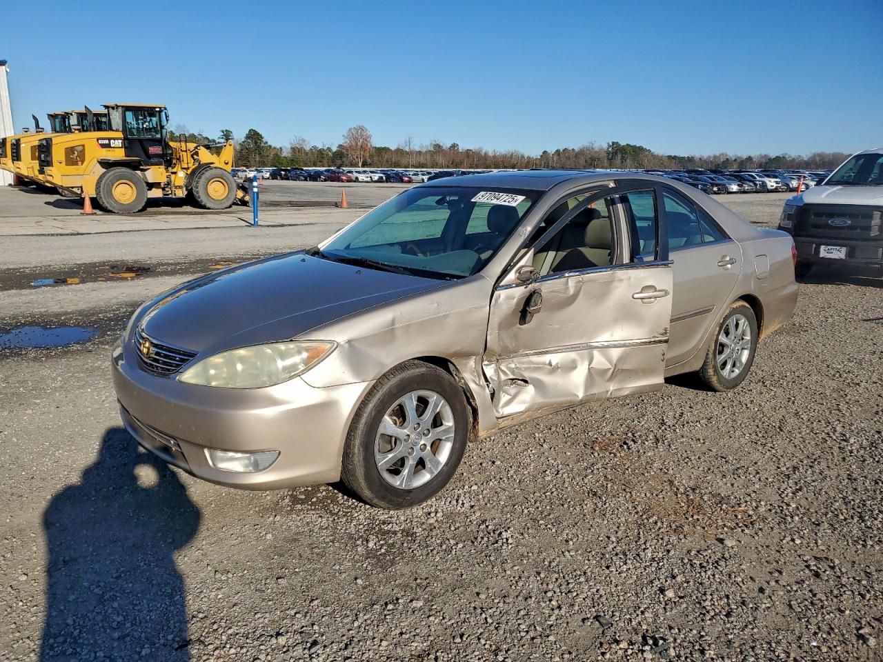 Salvage Toyota Camry Image