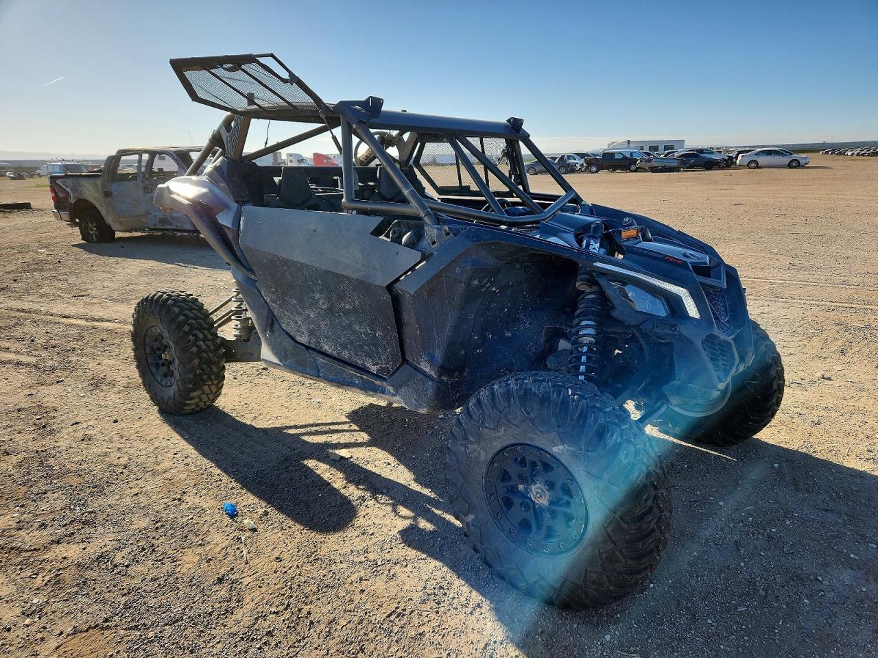 Salvage Can-Am Maverick X3 Image