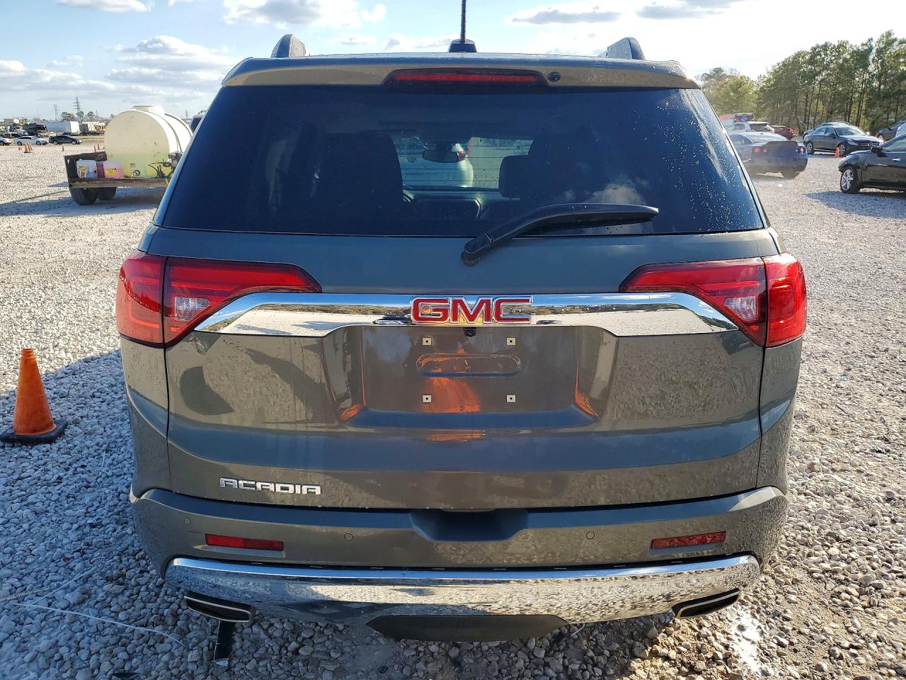 GMC Acadia Denali