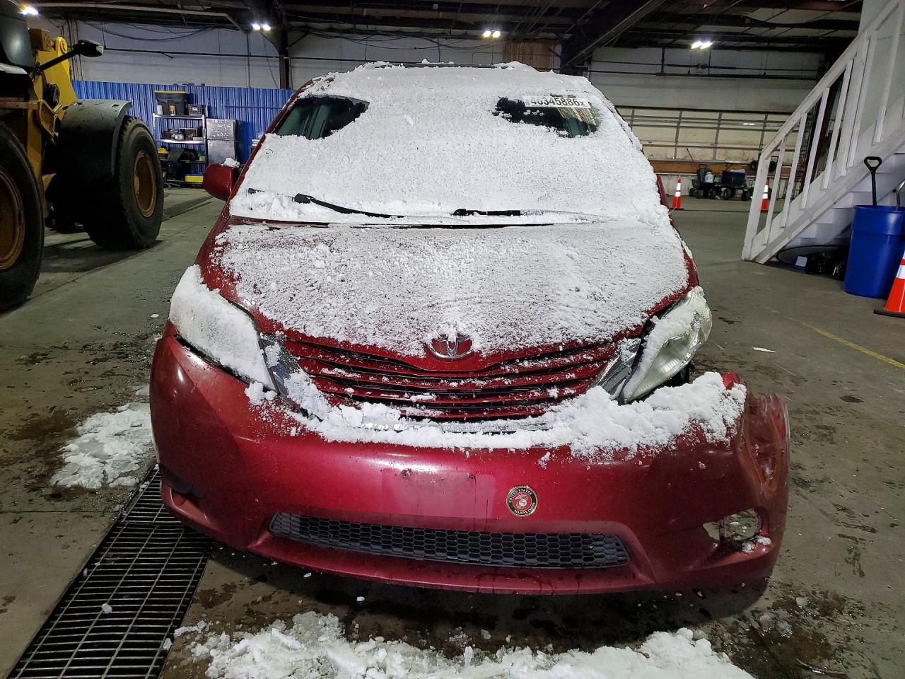 Toyota Sienna Le 8-passenger