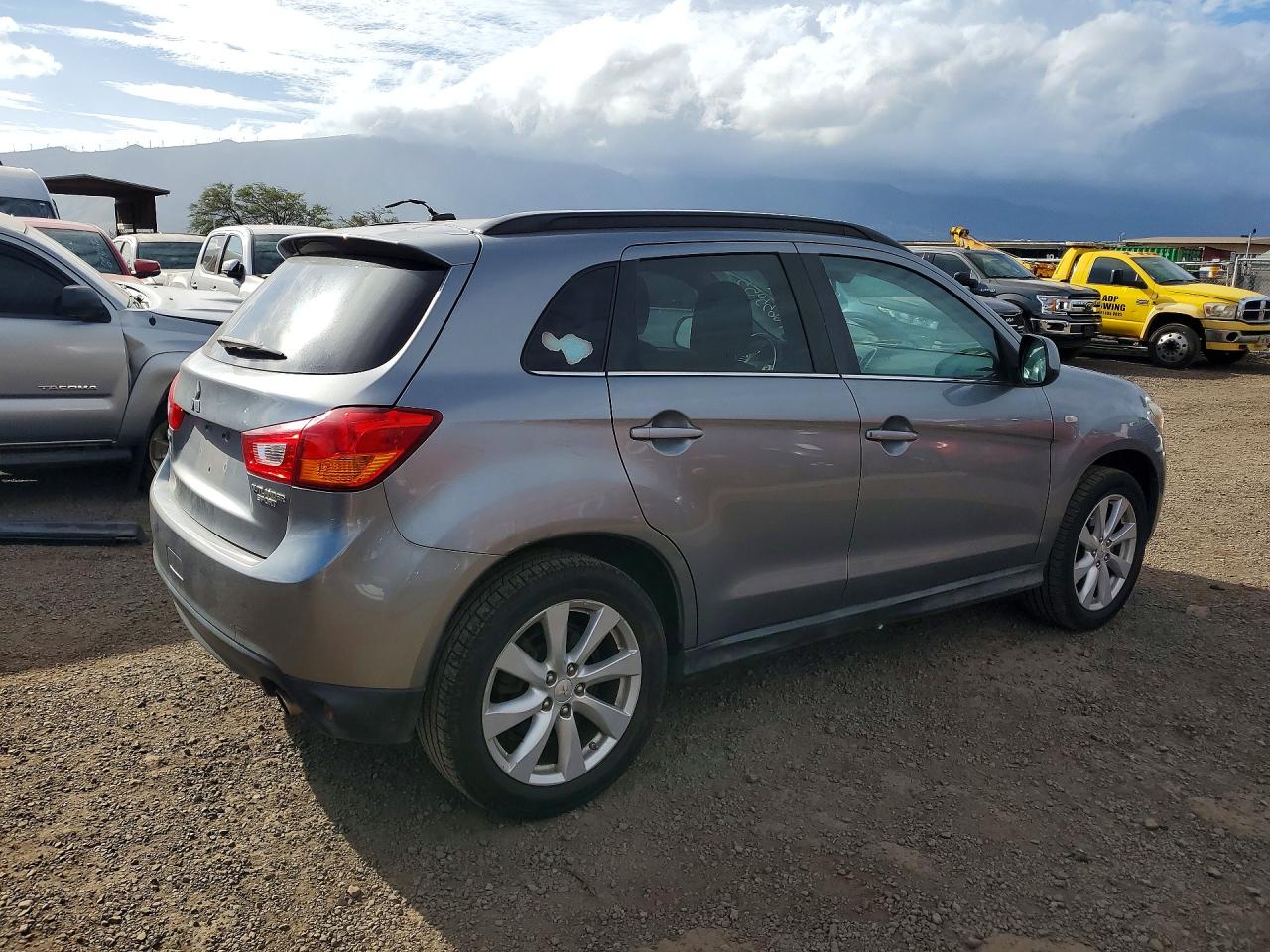 Mitsubishi Outlander Se