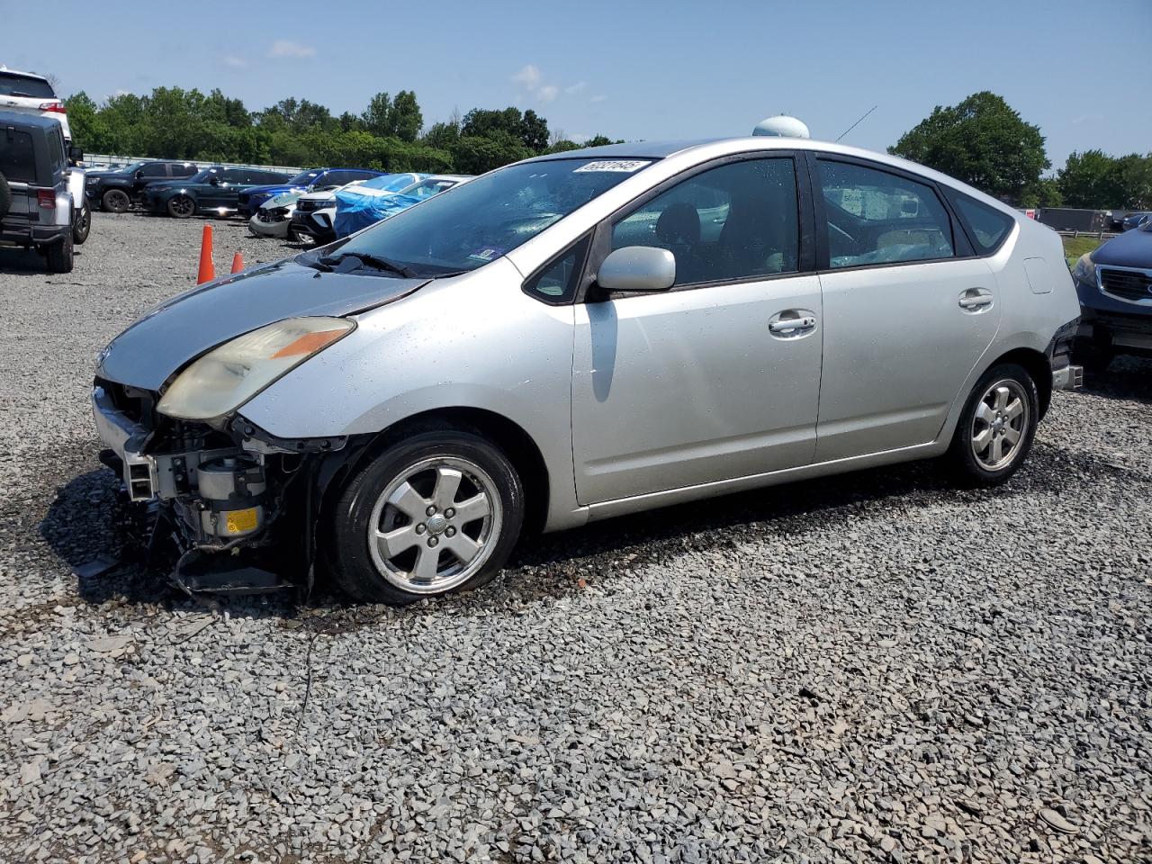 Salvage Toyota Prius Image