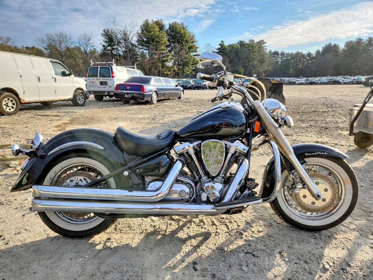 Salvage Yamaha Xv1700 Image