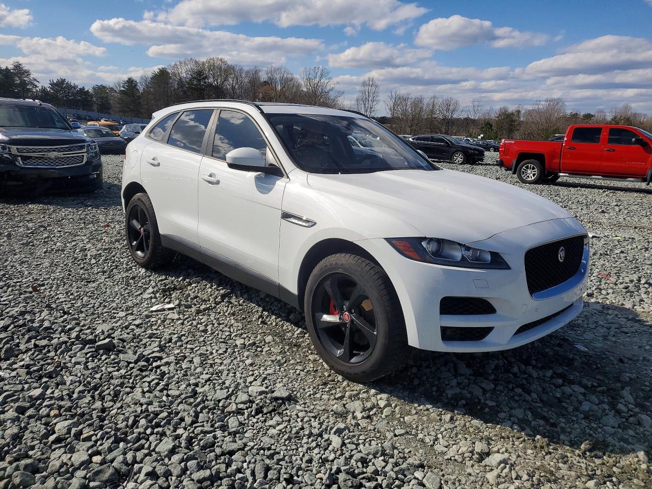 Jaguar F-PACE Premium