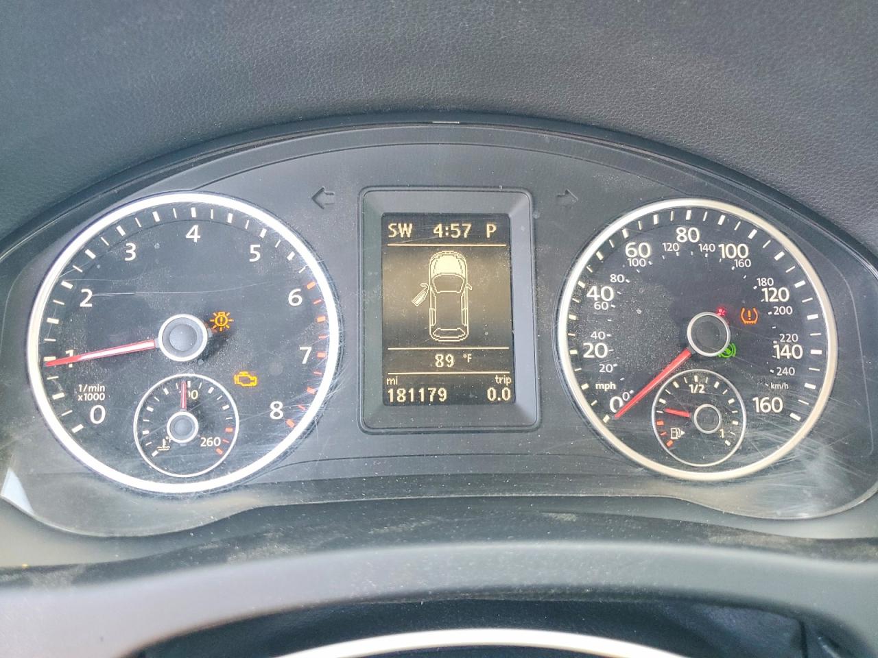 Volkswagen Tiguan S