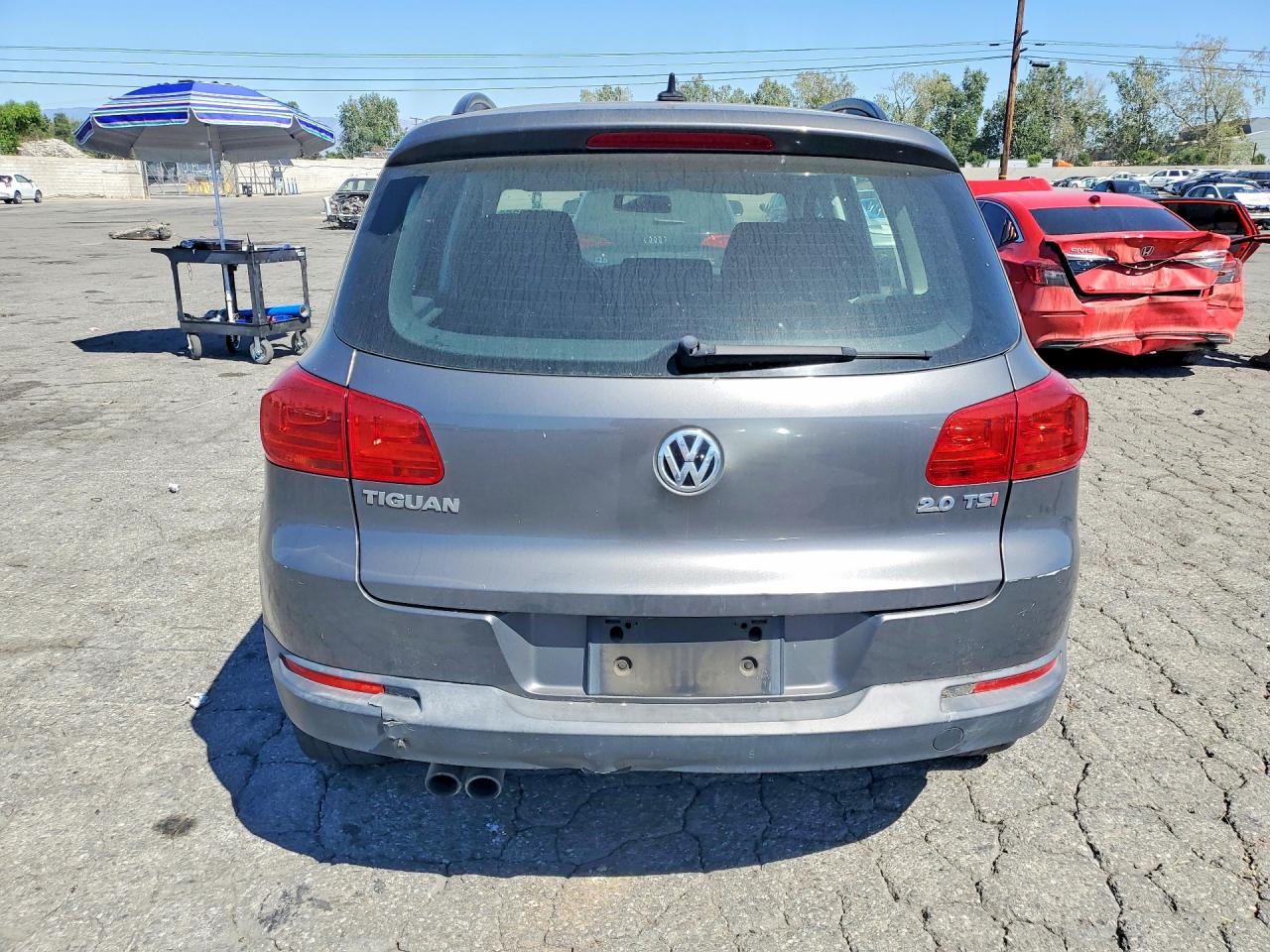 Volkswagen Tiguan S