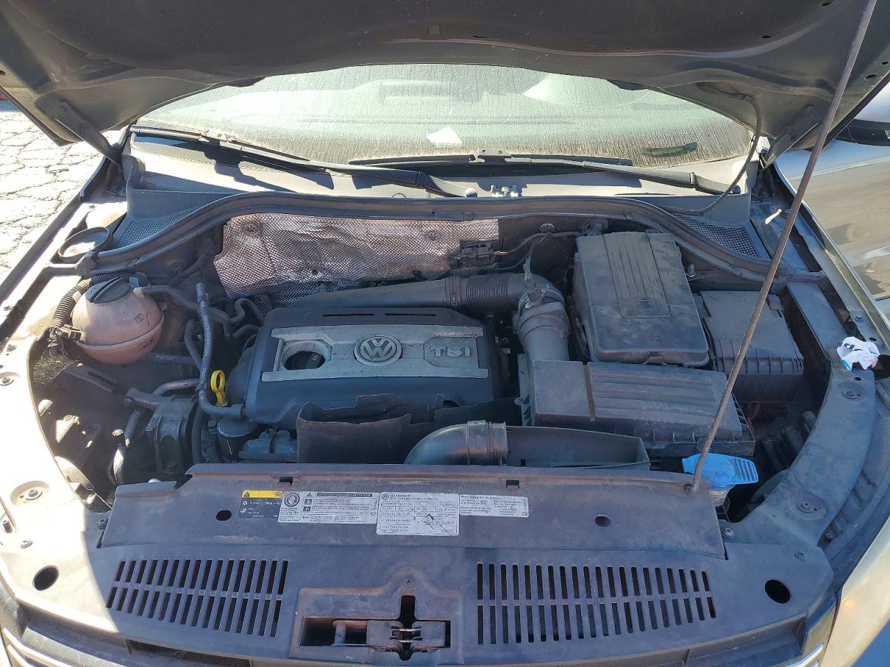 Volkswagen Tiguan S