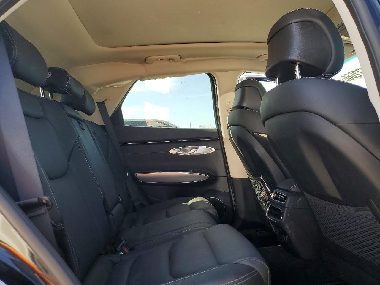 Genesis Gv70 2.5t 2.5t Standard