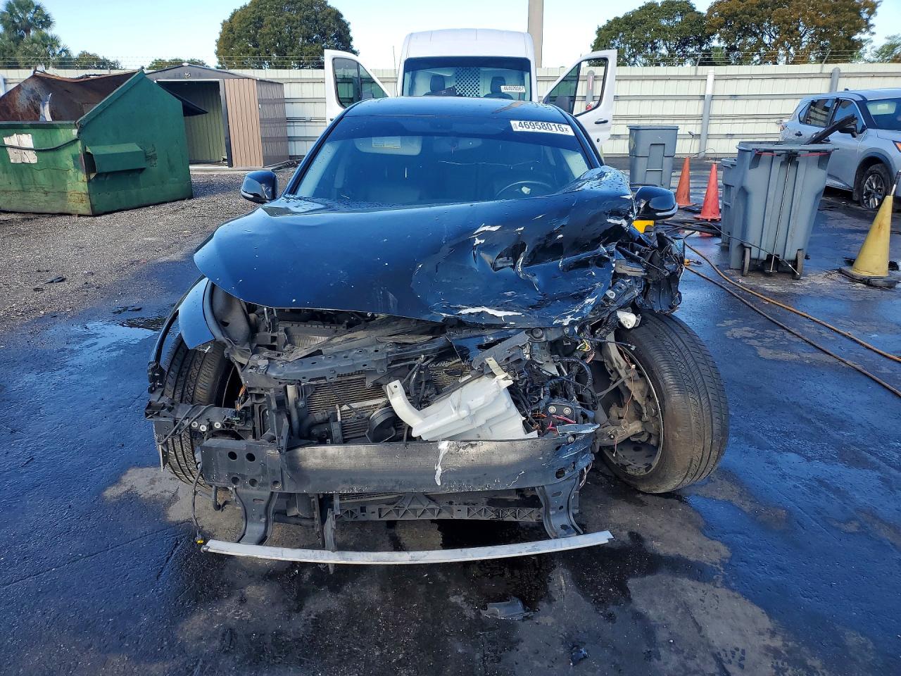 INFINITI Q50 3.0t P 3.0t Premium