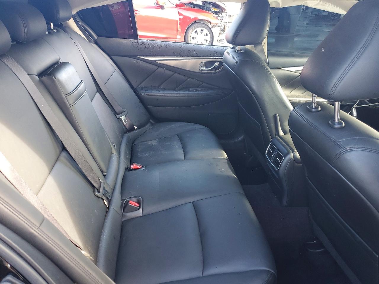 INFINITI Q50 3.0t P 3.0t Premium